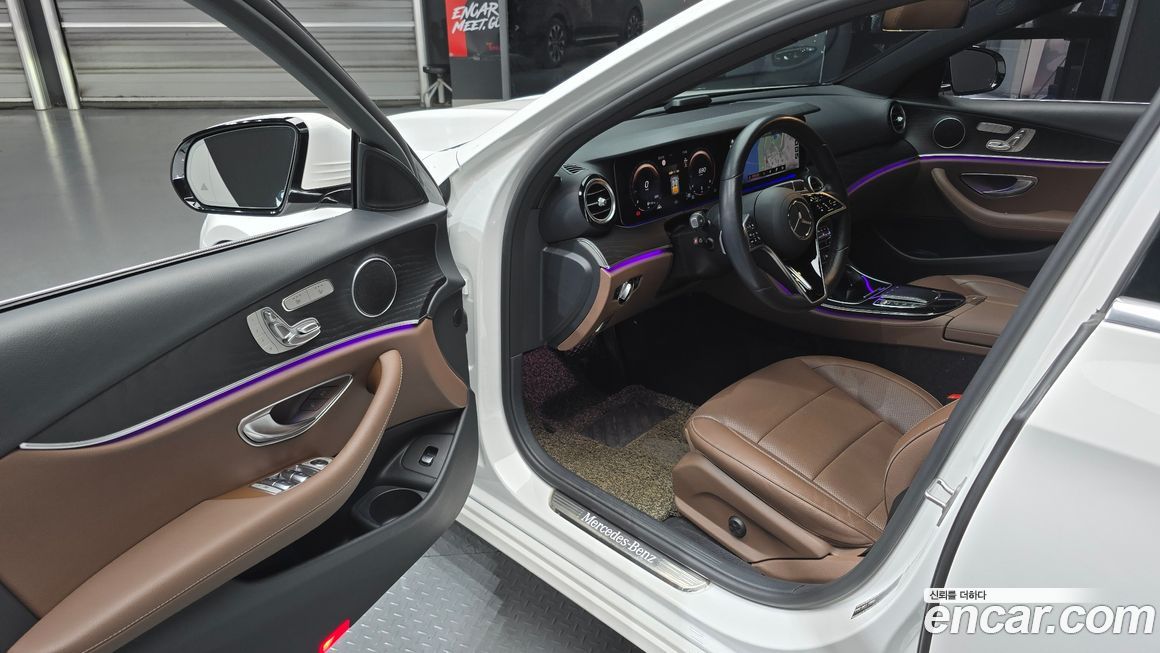 Mercedes-Benz E-Class 2022