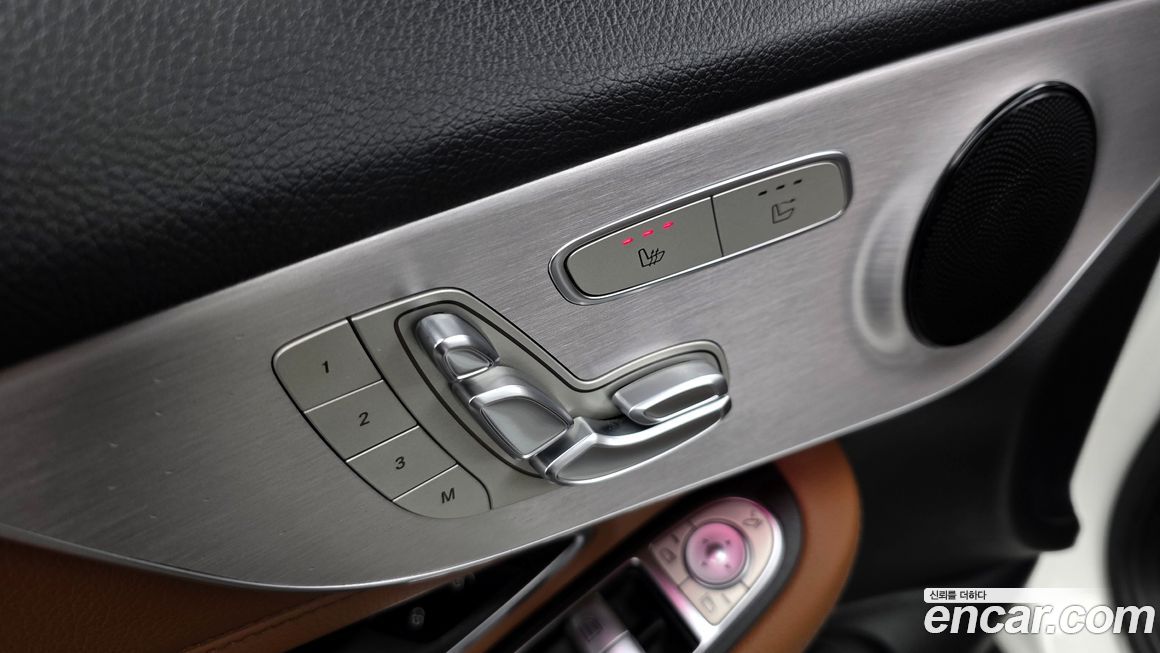 Mercedes-Benz C-Class 2020