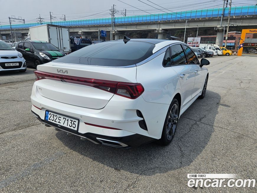 Kia K5 2023