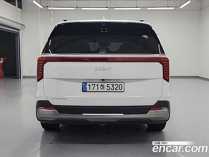 Kia Canival 2024