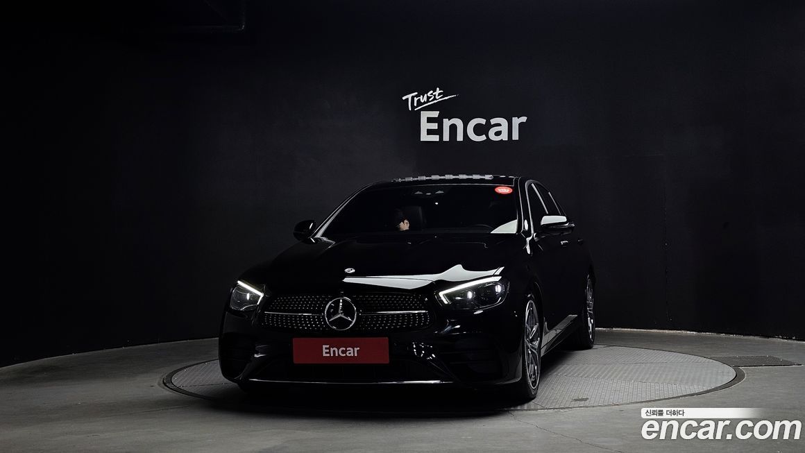 Mercedes-Benz E-Class 2021