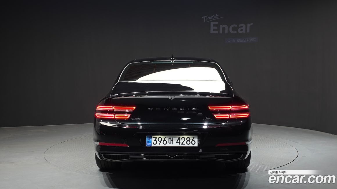 Genesis G80 2021