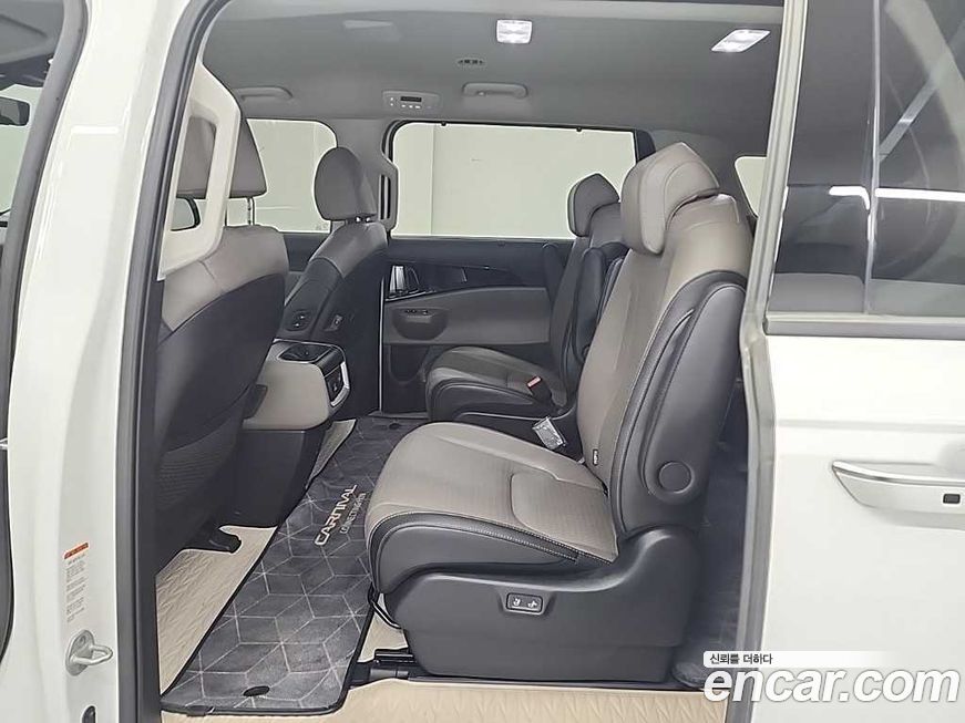 Kia Canival 2024