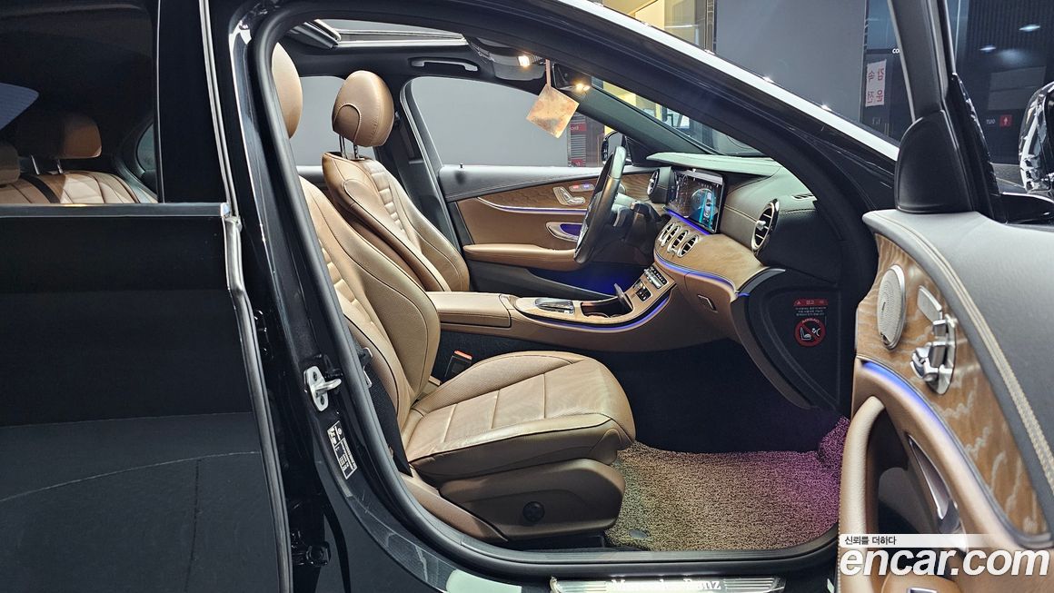 Mercedes-Benz E-Class 2021