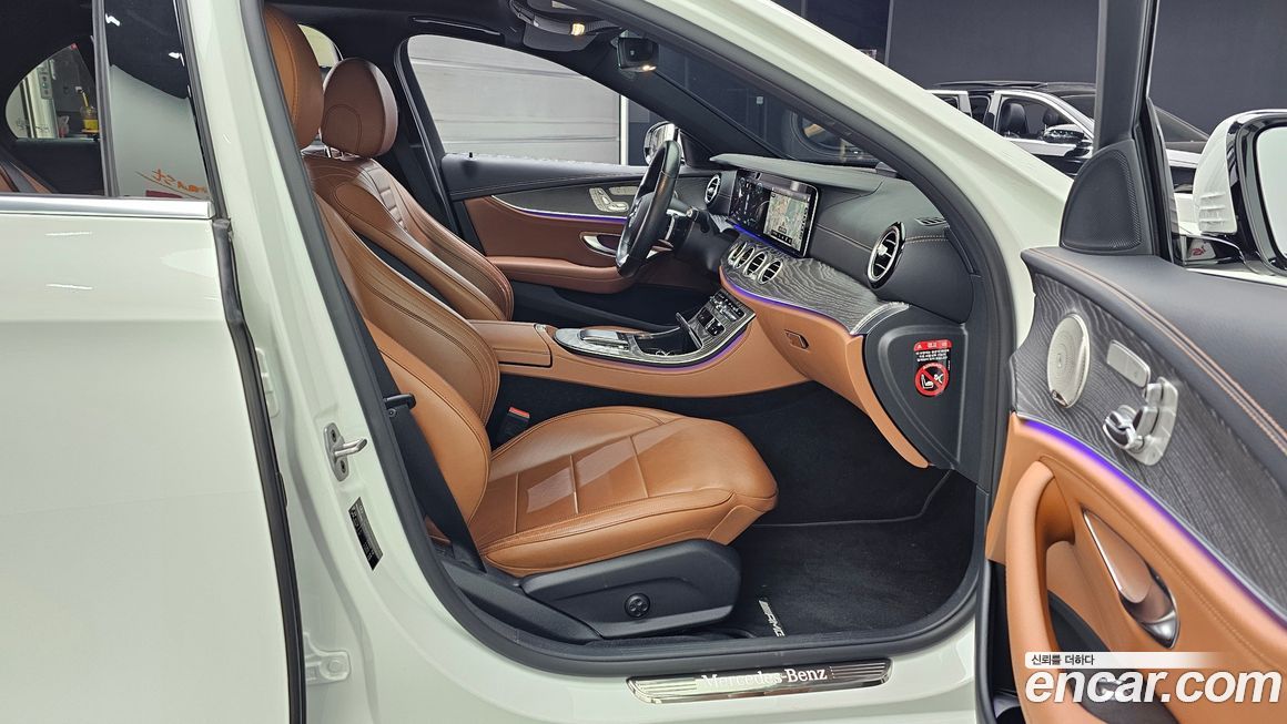 Mercedes-Benz E-Class 2021