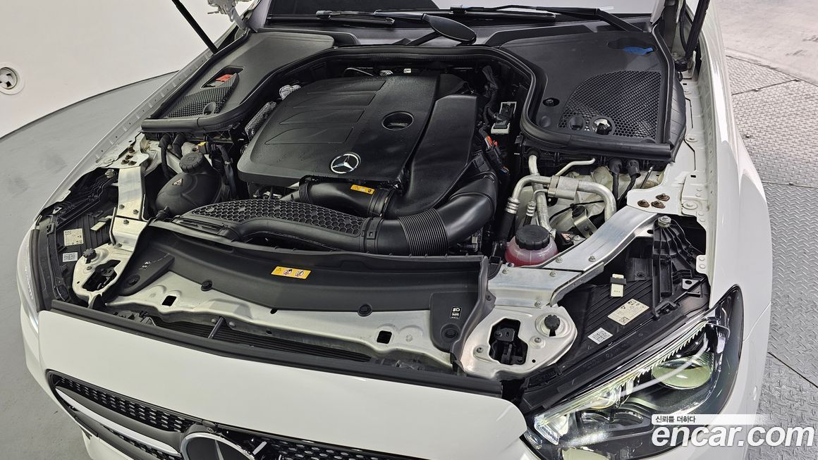 Mercedes-Benz E-Class 2021