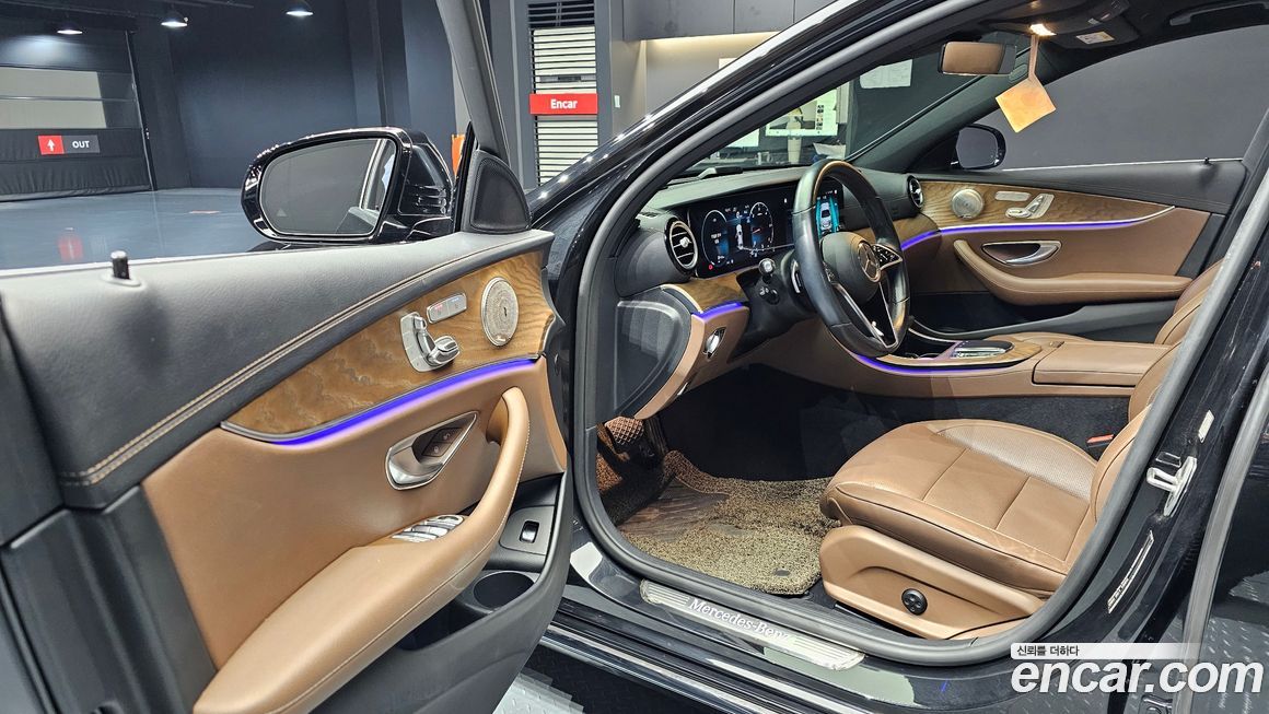 Mercedes-Benz E-Class 2021