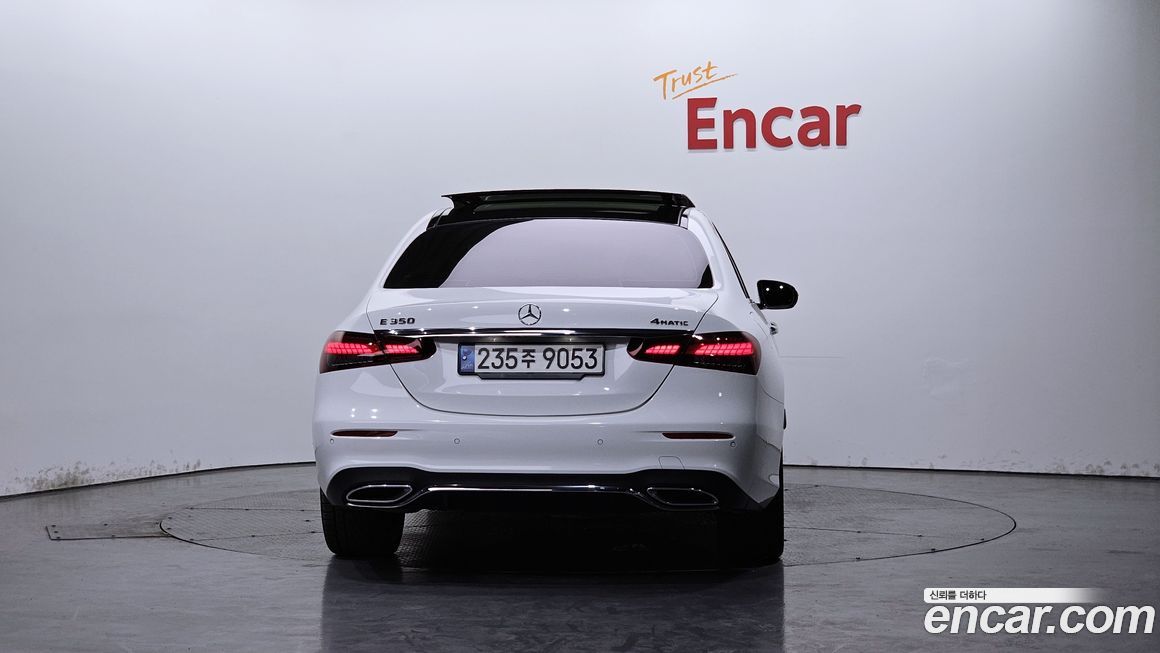 Mercedes-Benz E-Class 2021