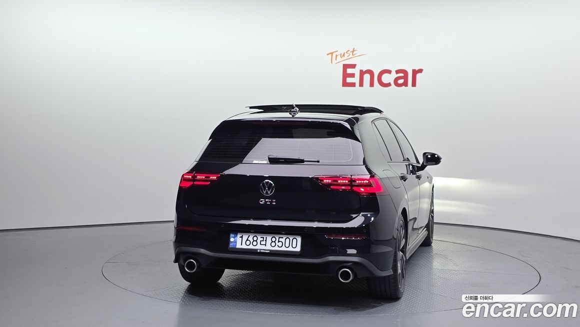 Volkswagen Golf 2024