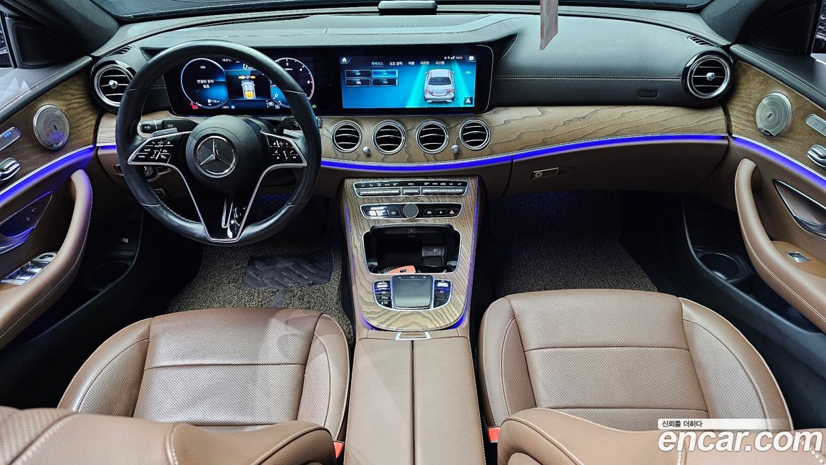 Mercedes-Benz E-Class 2021