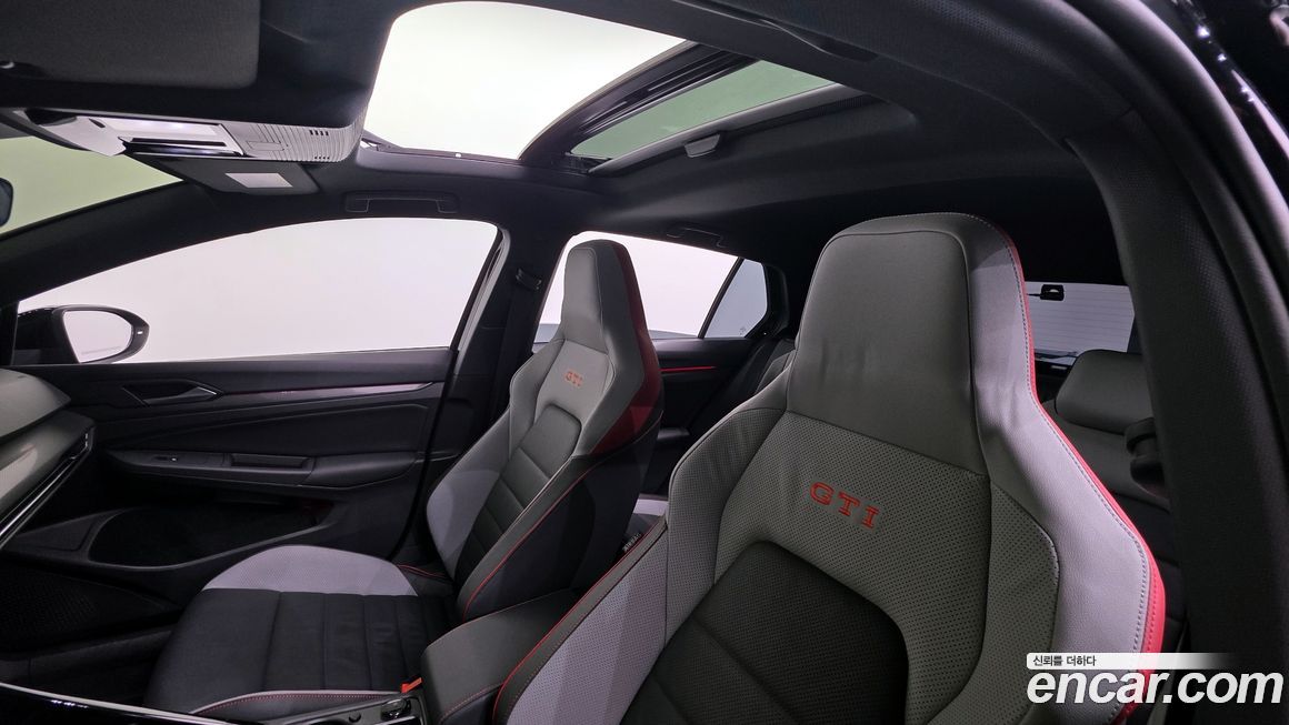 Volkswagen Golf 2024