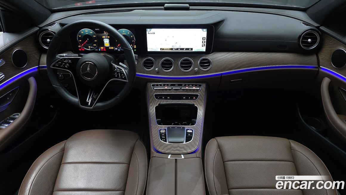 Mercedes-Benz E-Class 2022