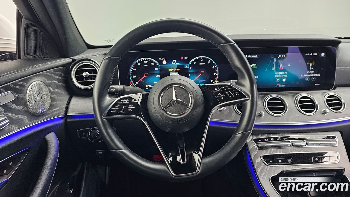 Mercedes-Benz E-Class 2022
