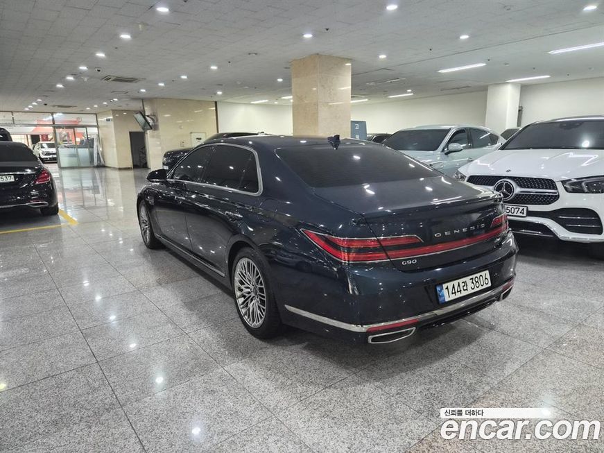 Genesis G90 2021