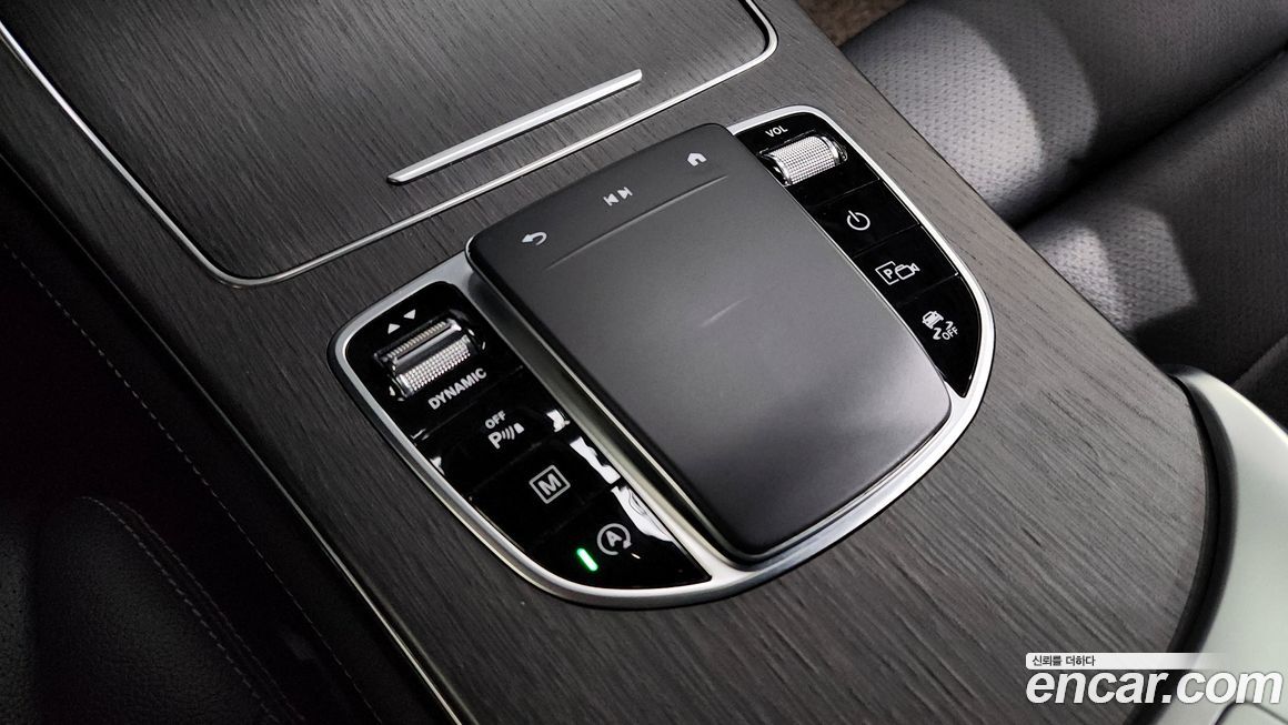 Mercedes-Benz GLC-Class 2020