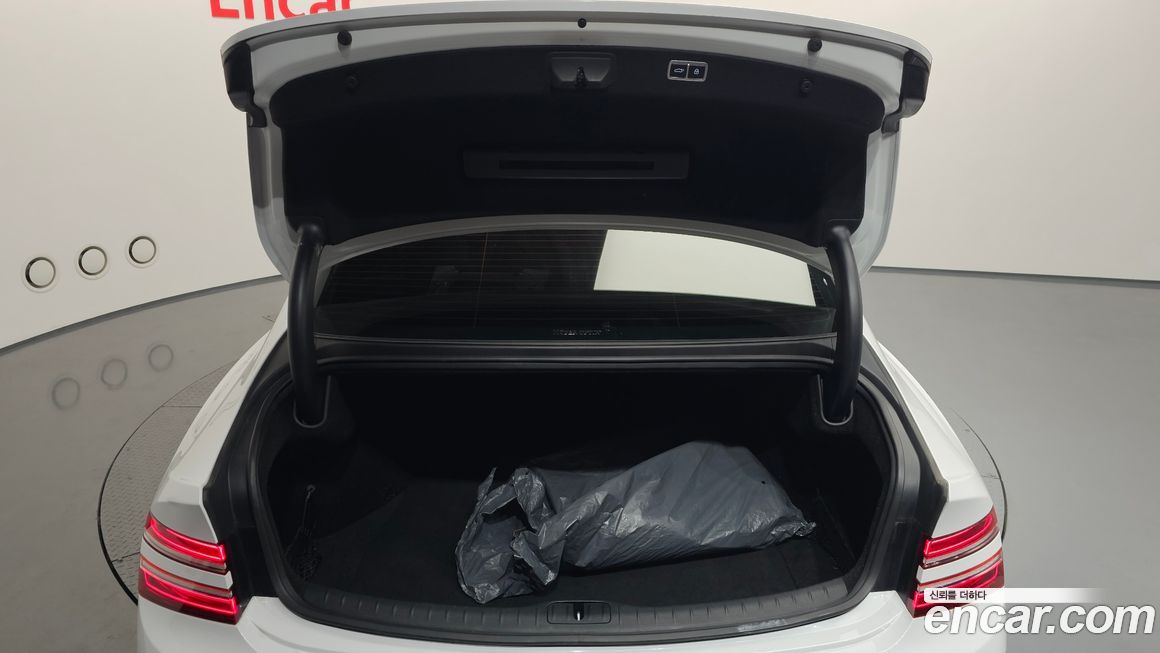 Genesis G80 2021