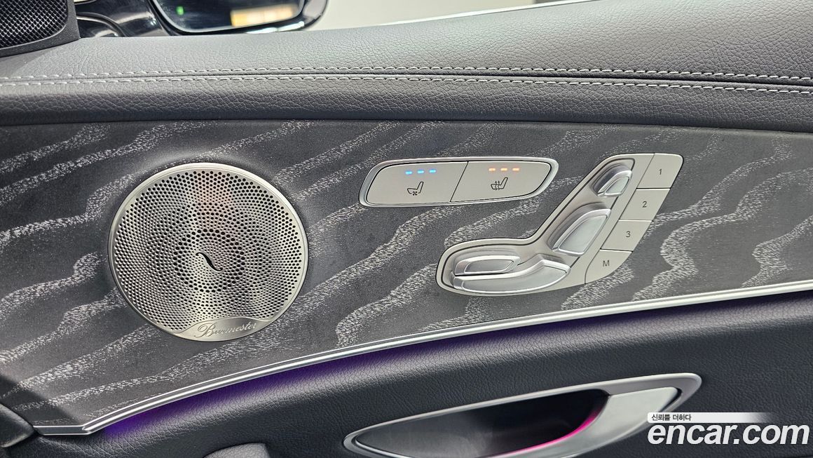 Mercedes-Benz E-Class 2022
