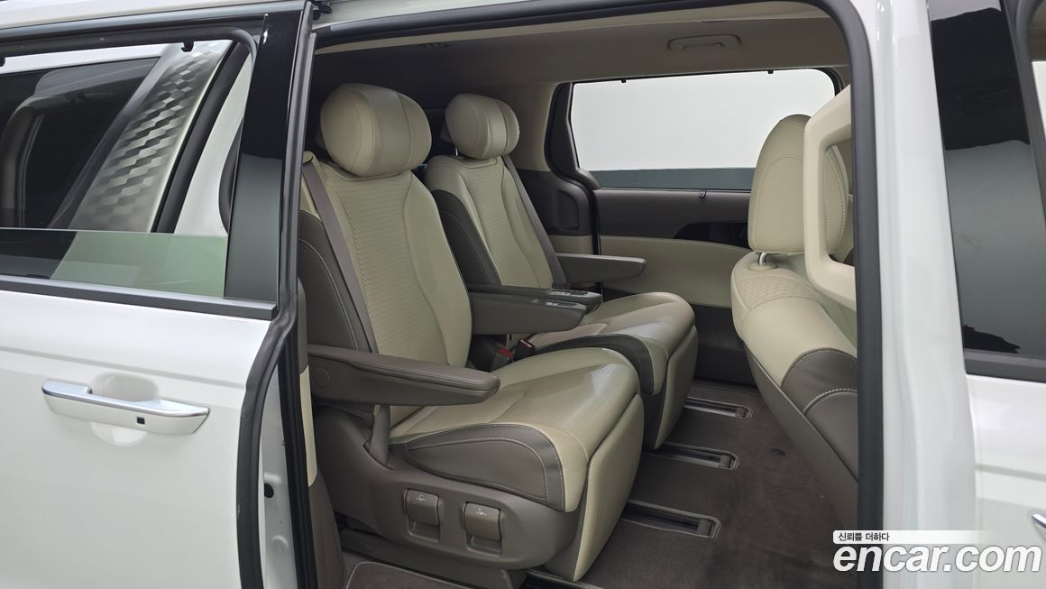 Kia Canival 2024