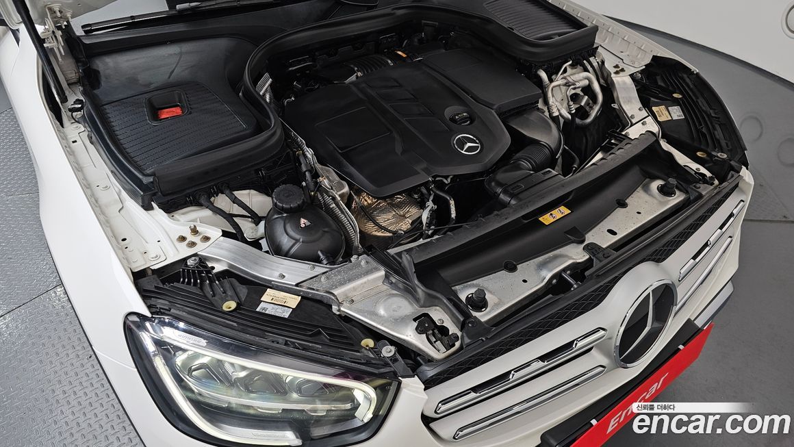 Mercedes-Benz GLC-Class 2021