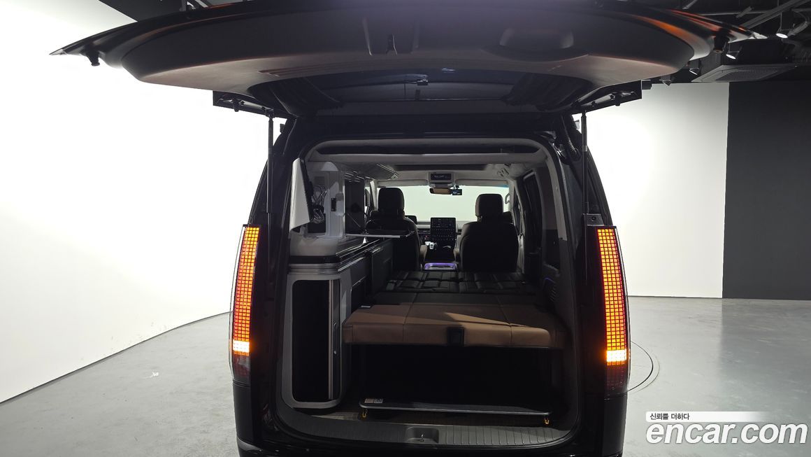 Hyundai Staria 2023