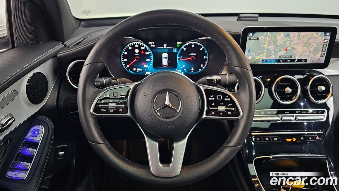 Mercedes-Benz GLC-Class 2021