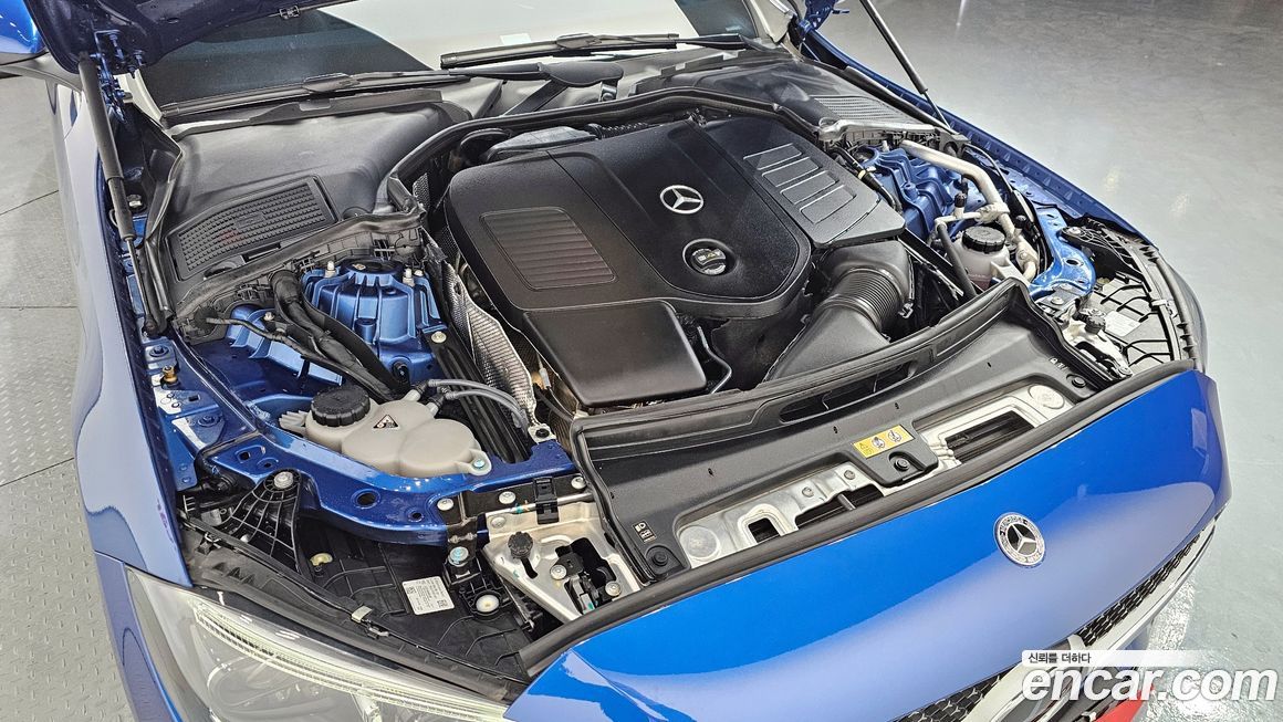 Mercedes-Benz C-Class 2023