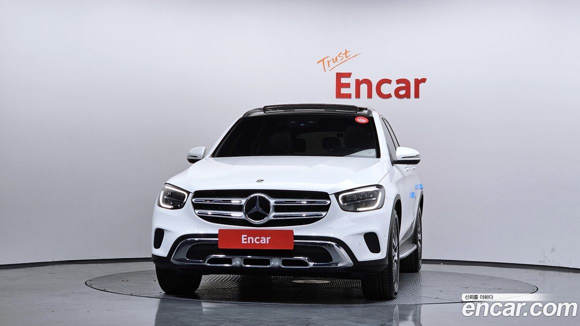 Mercedes-Benz GLC-Class 2021