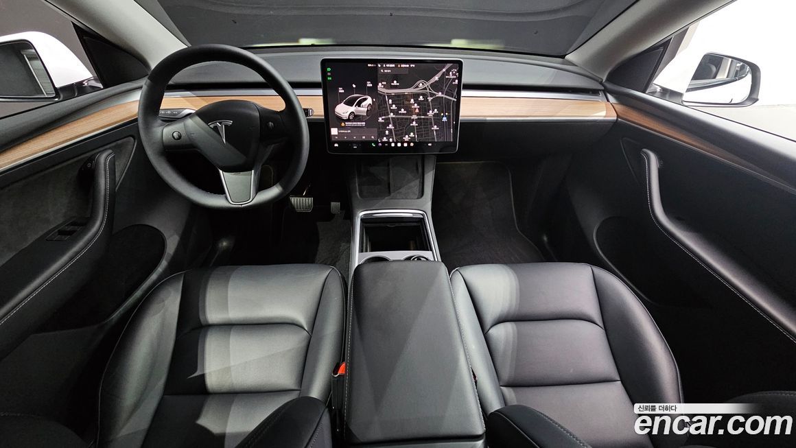 Tesla Model Y 2023