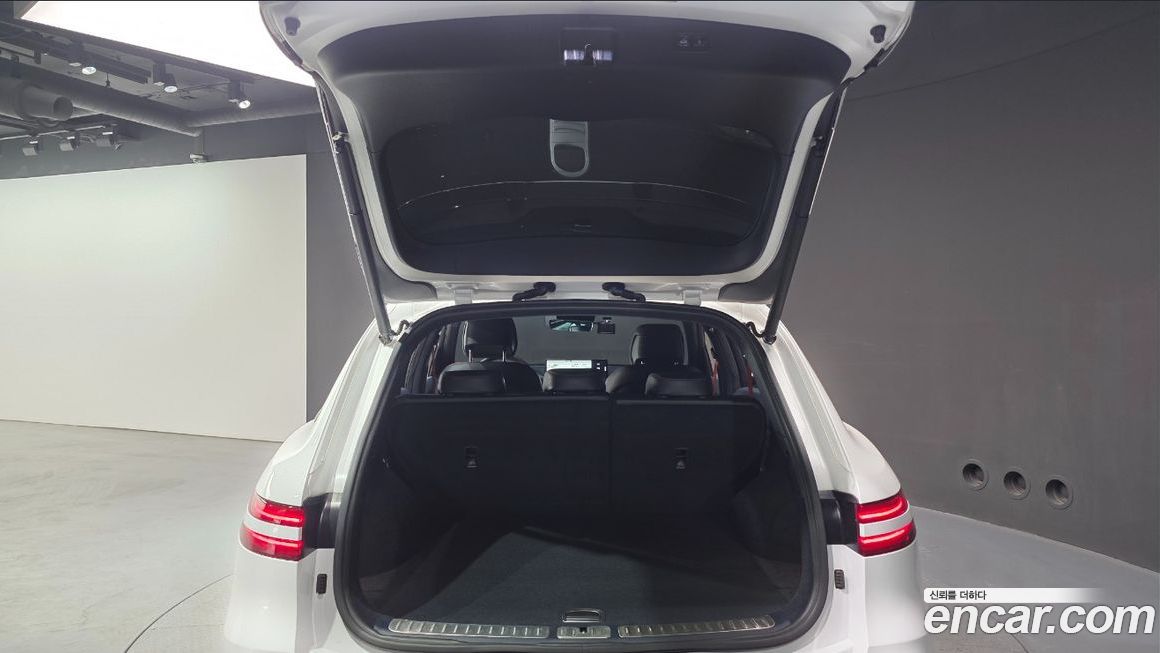 Genesis GV70 2024