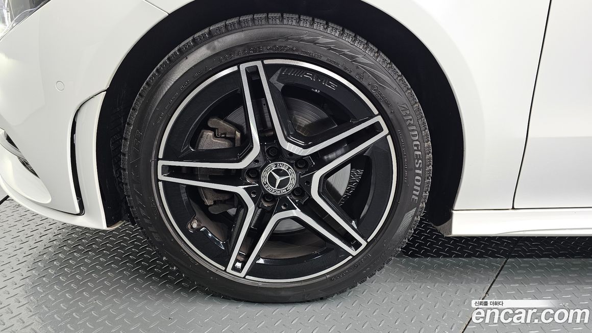 Mercedes-Benz CLA-Class 2022