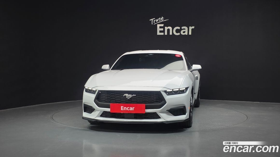 Ford Mustang 2024