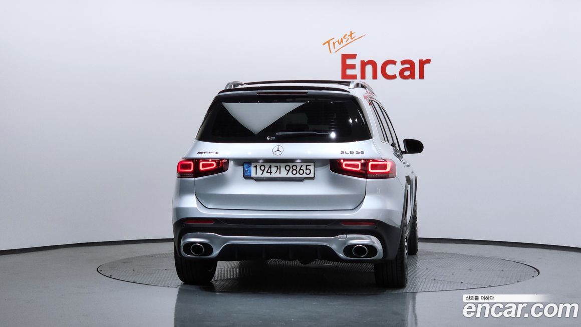 Mercedes-Benz GLB-Class 2022