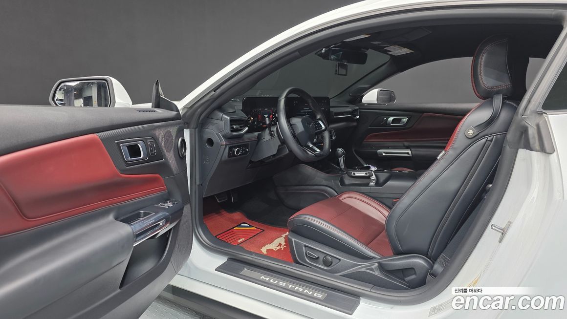 Ford Mustang 2024