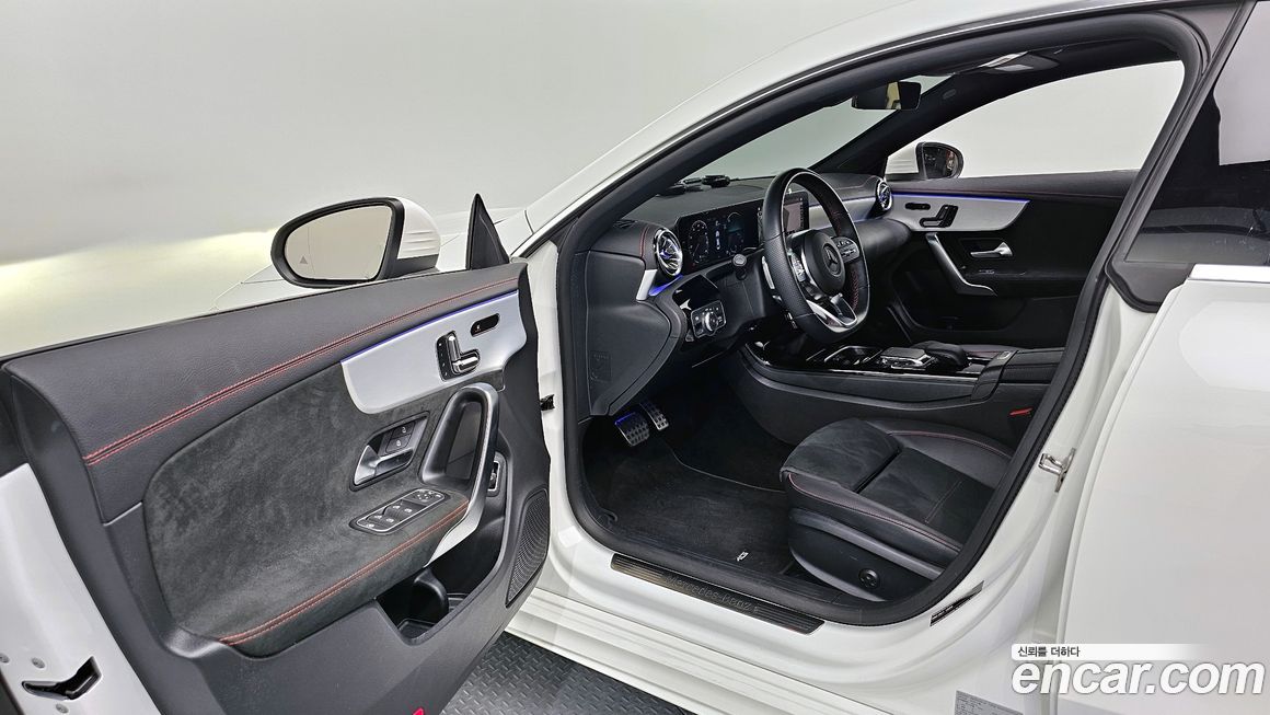 Mercedes-Benz CLA-Class 2023