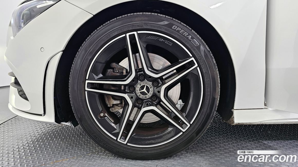 Mercedes-Benz CLA-Class 2023