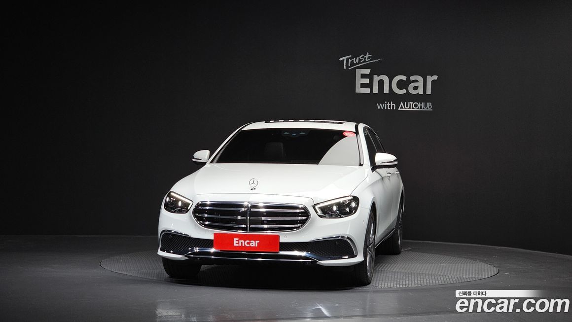 Mercedes-Benz E-Class 2023