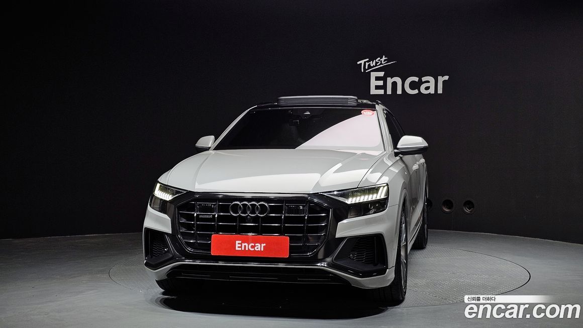 Audi Q8 2021
