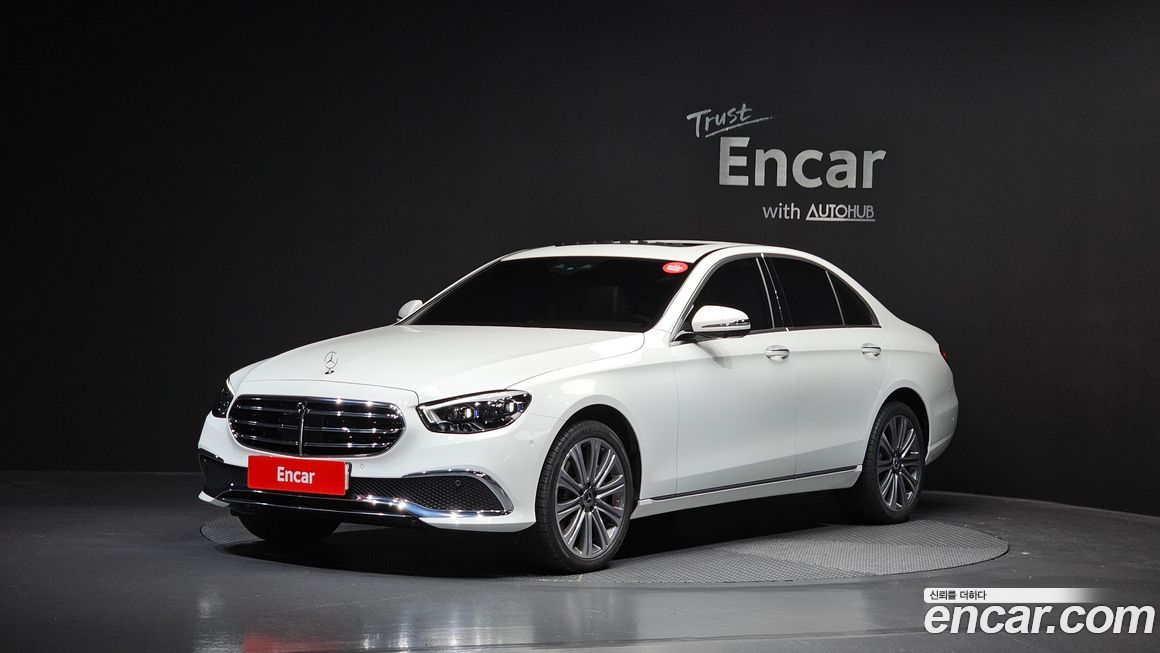 Mercedes-Benz E-Class 2023