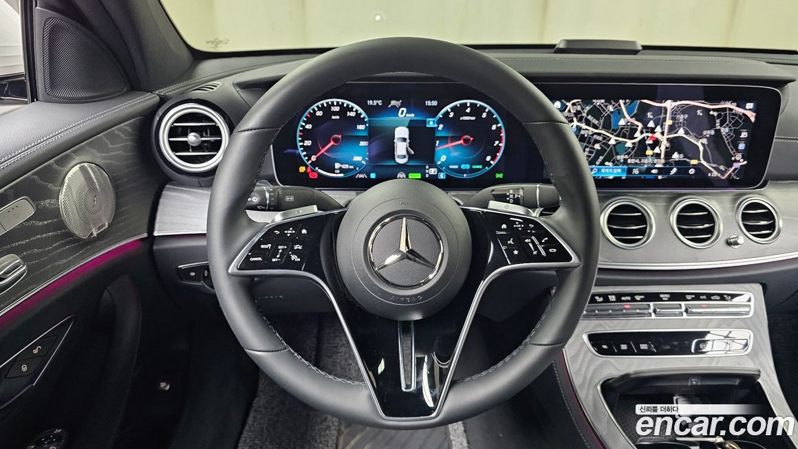 Mercedes-Benz E-Class 2023