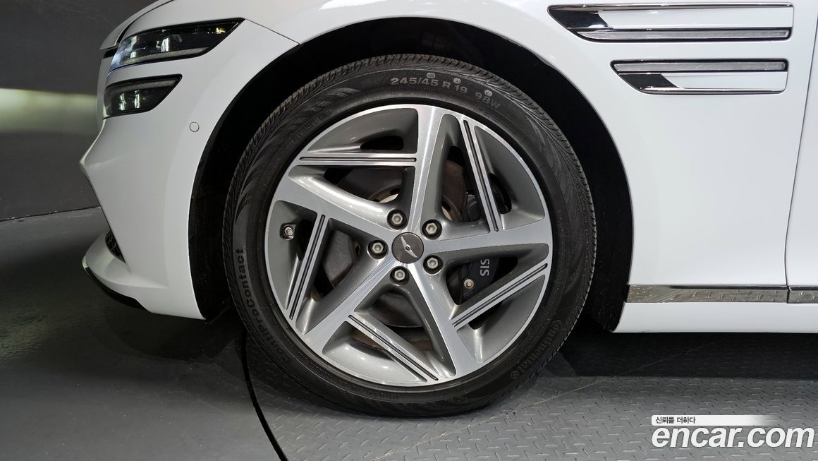 Genesis G80 2024