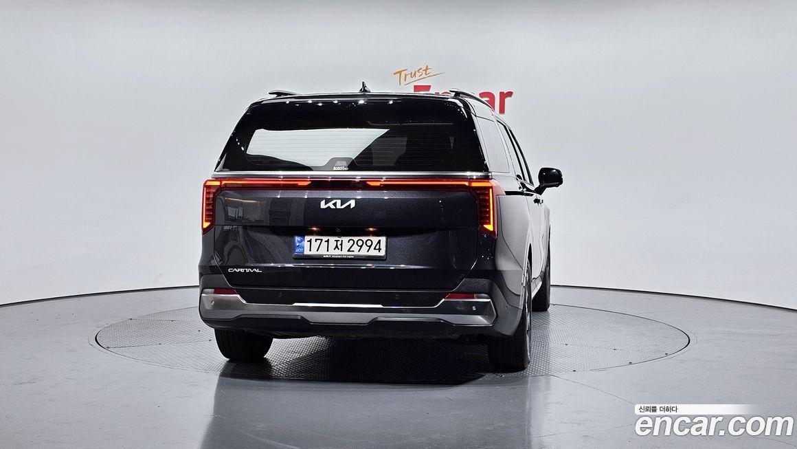 Kia Canival 2024