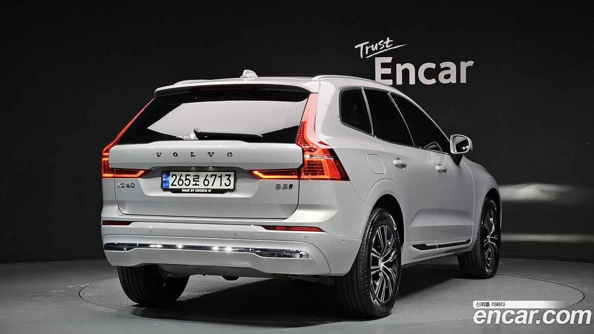 Volvo XC60 2022