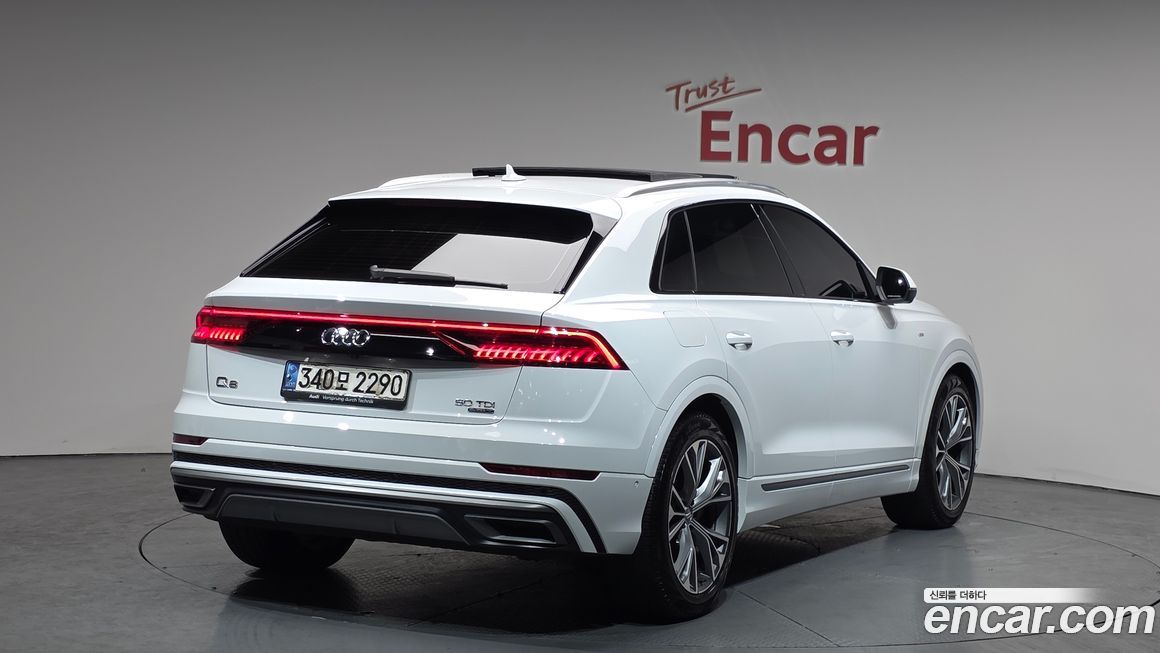 Audi Q8 2020