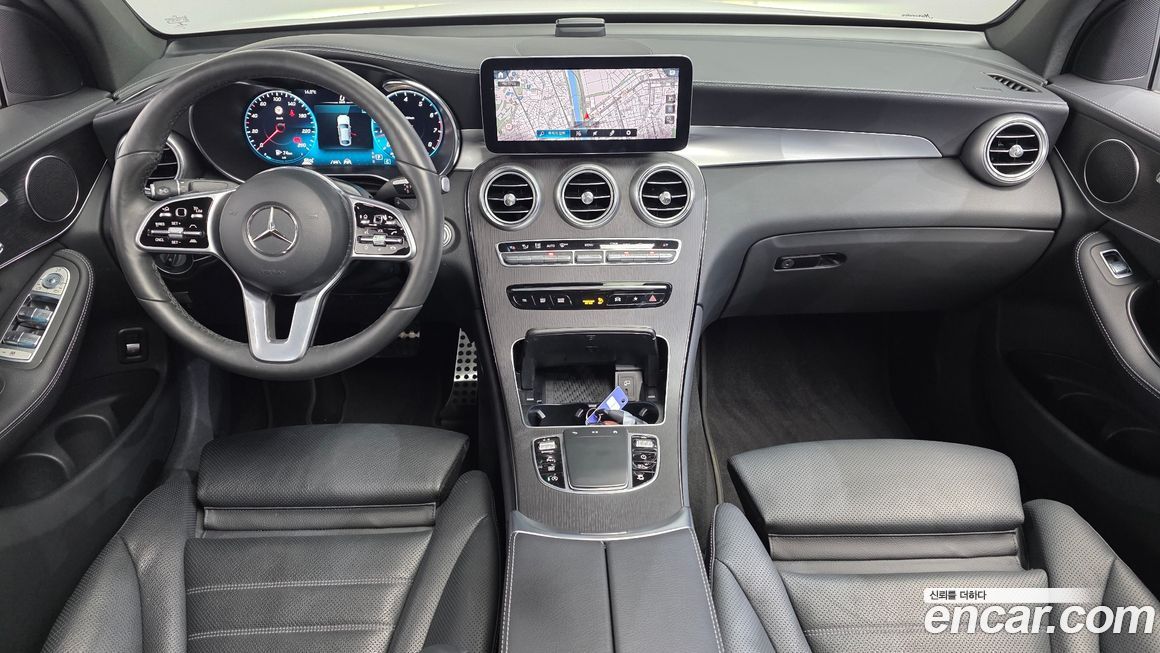 Mercedes-Benz GLC-Class 2021