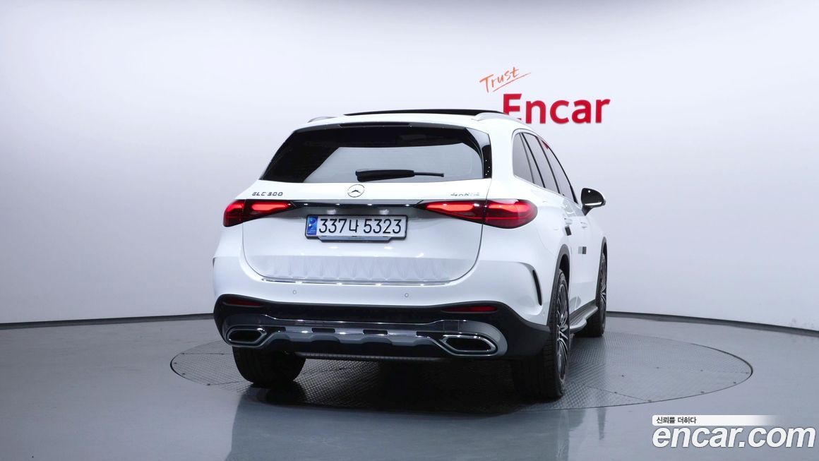 Mercedes-Benz GLC-Class 2024