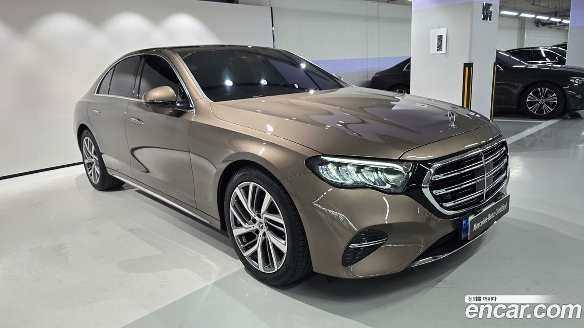 Mercedes-Benz E-Class 2024