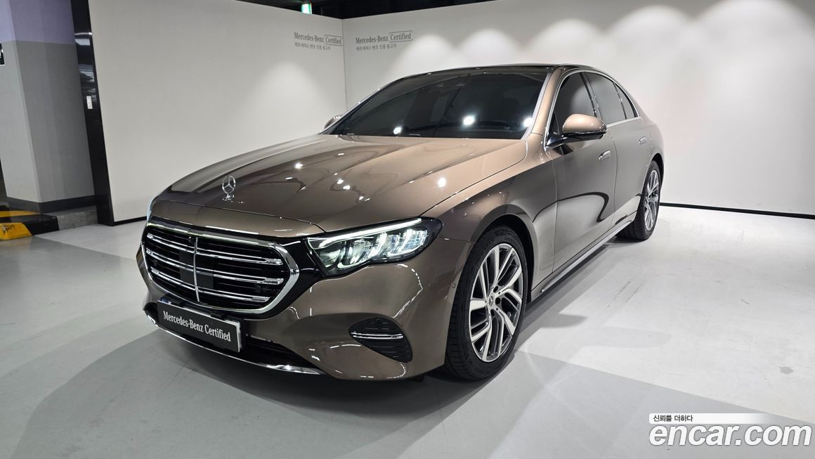 Mercedes-Benz E-Class 2024