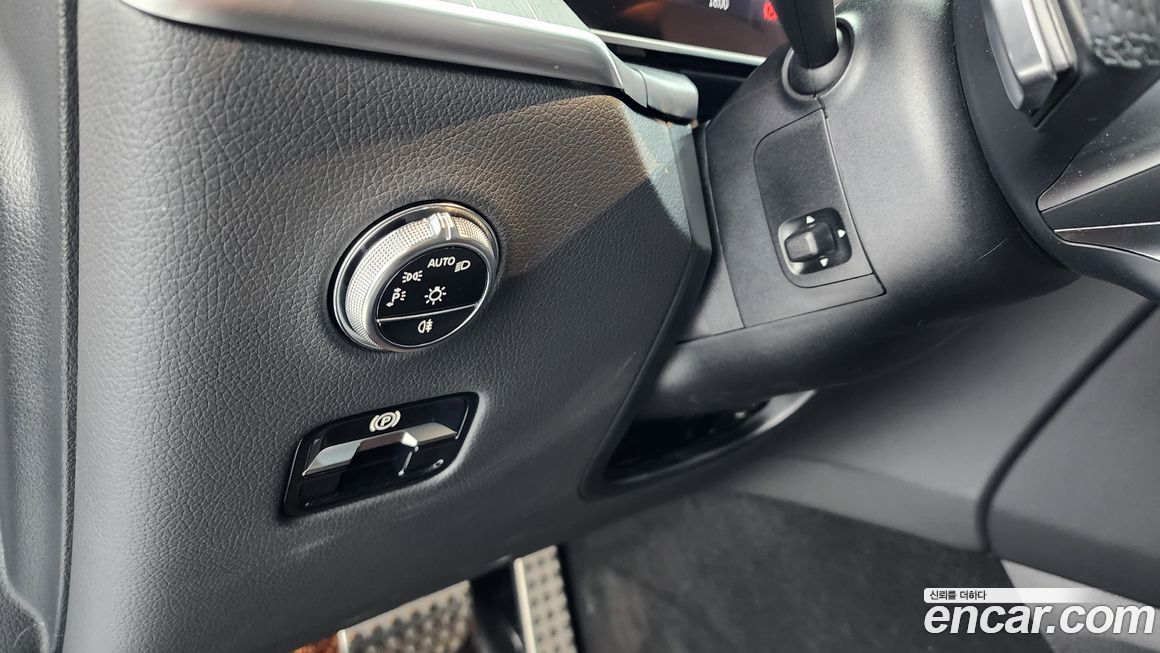 Mercedes-Benz GLC-Class 2024