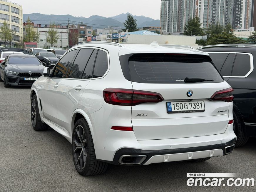 BMW X5 2022