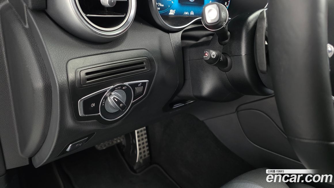 Mercedes-Benz GLC-Class 2021